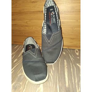 Bobs Womens Dark Blue Slip On Shoes Sz. 6.5